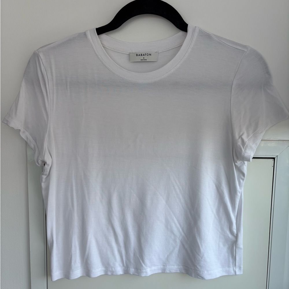 Aritzia Babaton White cropped Tshirt